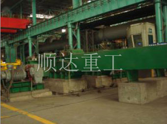 推(tui)鋼機、闆(pan)坯移栽(zai)機