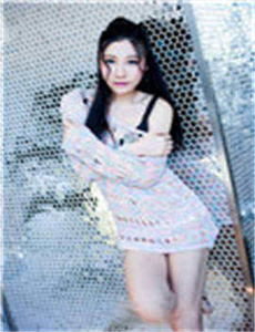 琪琪五月天综合婷婷-三男操一女
