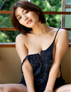 舒羞为什么会被轮-美女裸浴偷拍视频引爆副本