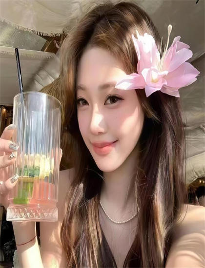 在没人的教学楼里做老师_国语对白三次了_善良的老师2在线观看